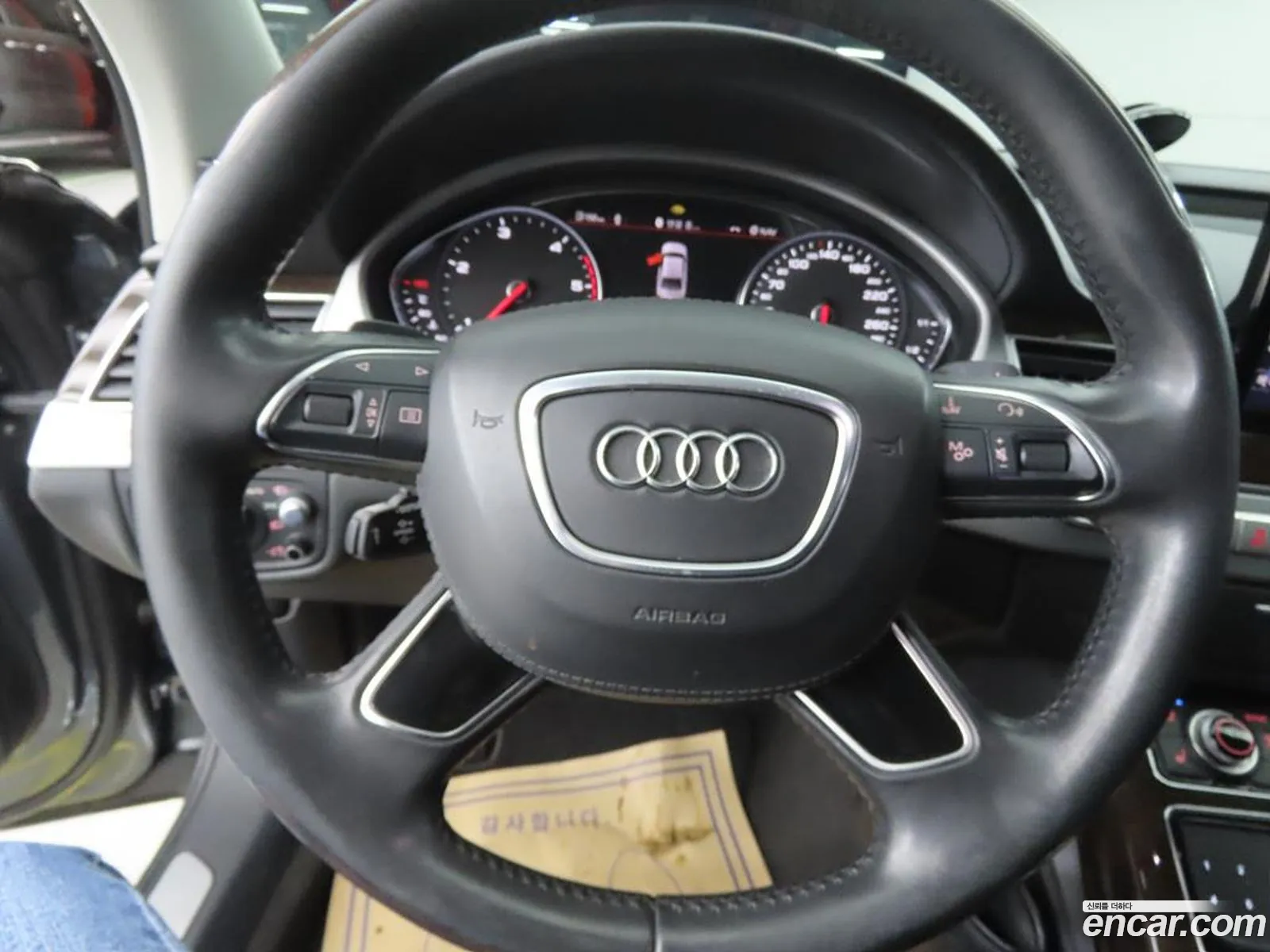 Audi A8 2014 — 12