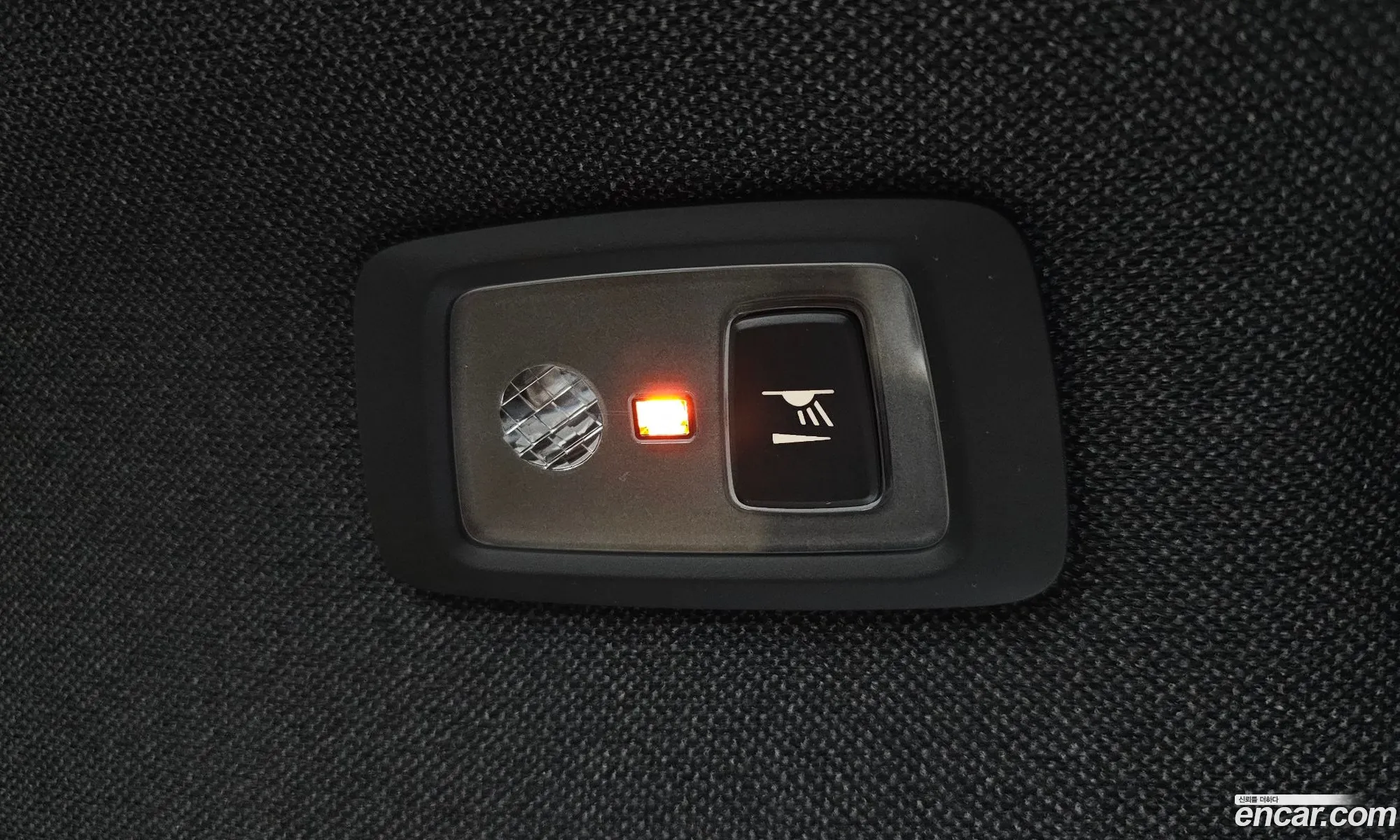 Volvo XC40 2019 YV1XZACACL2193854 — 17