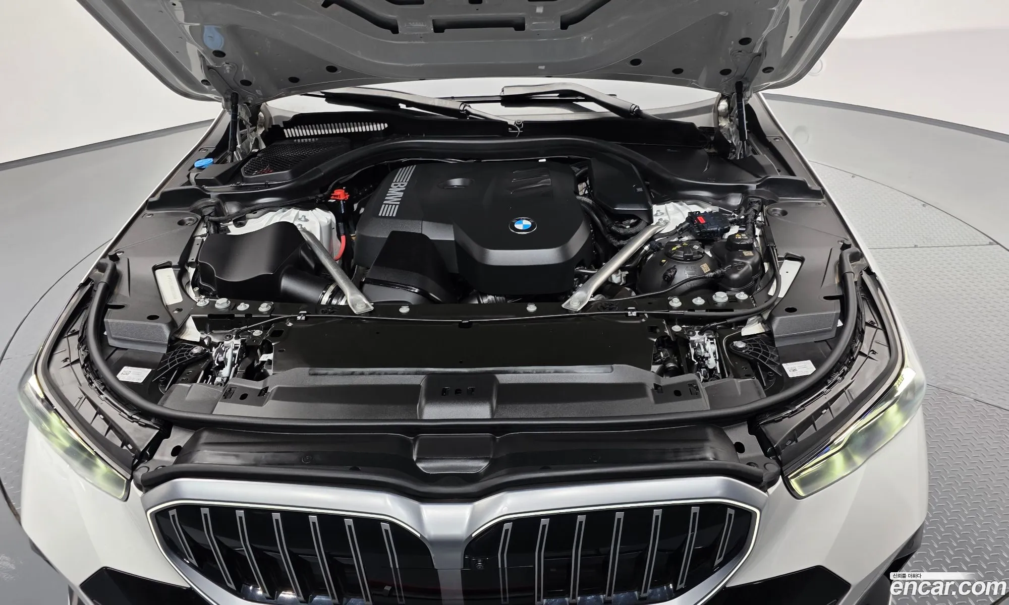 BMW 5 Series 2024 — 25