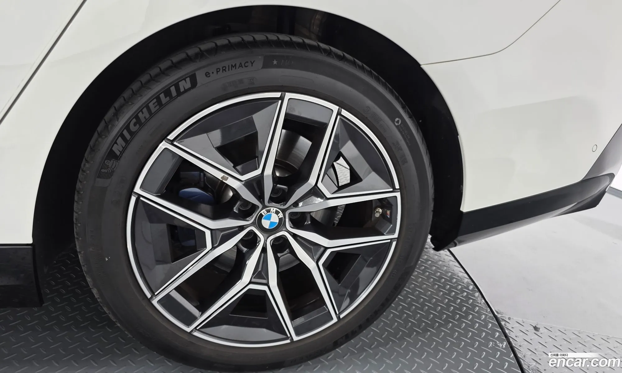 BMW 5 Series 2024 — 3