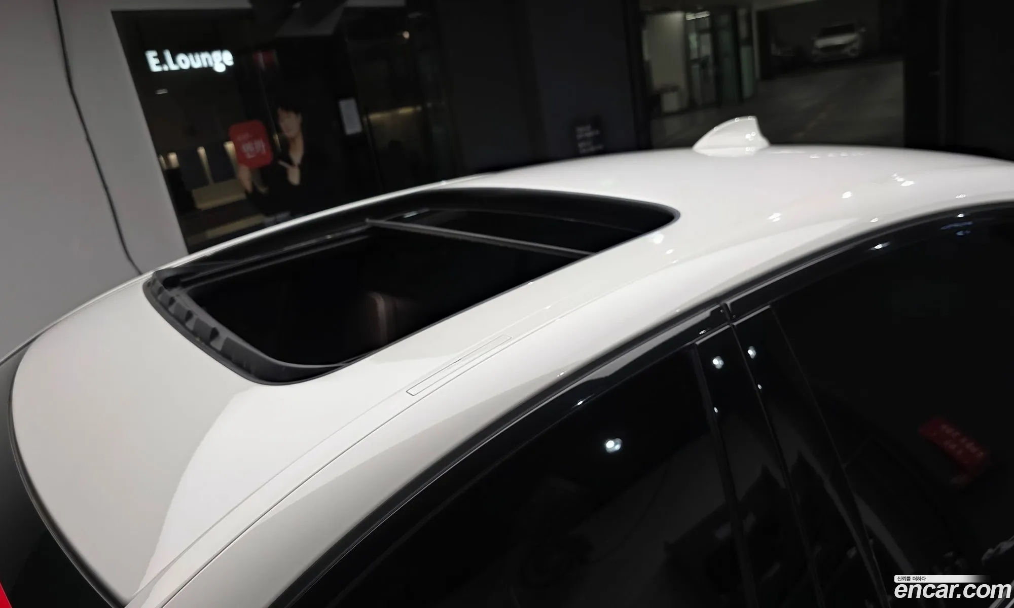 BMW 5 Series 2017 — 28