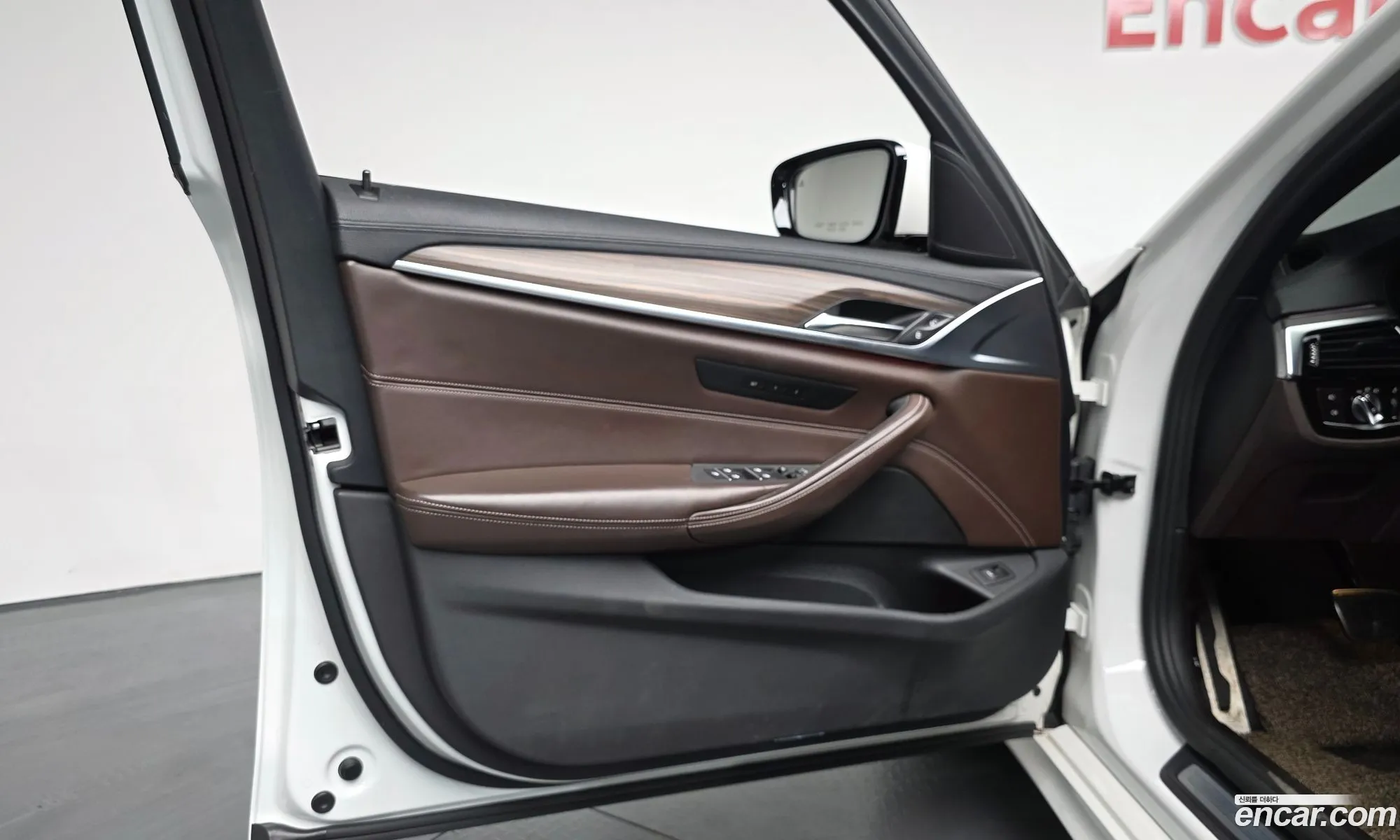 BMW 5 Series 2017 — 2