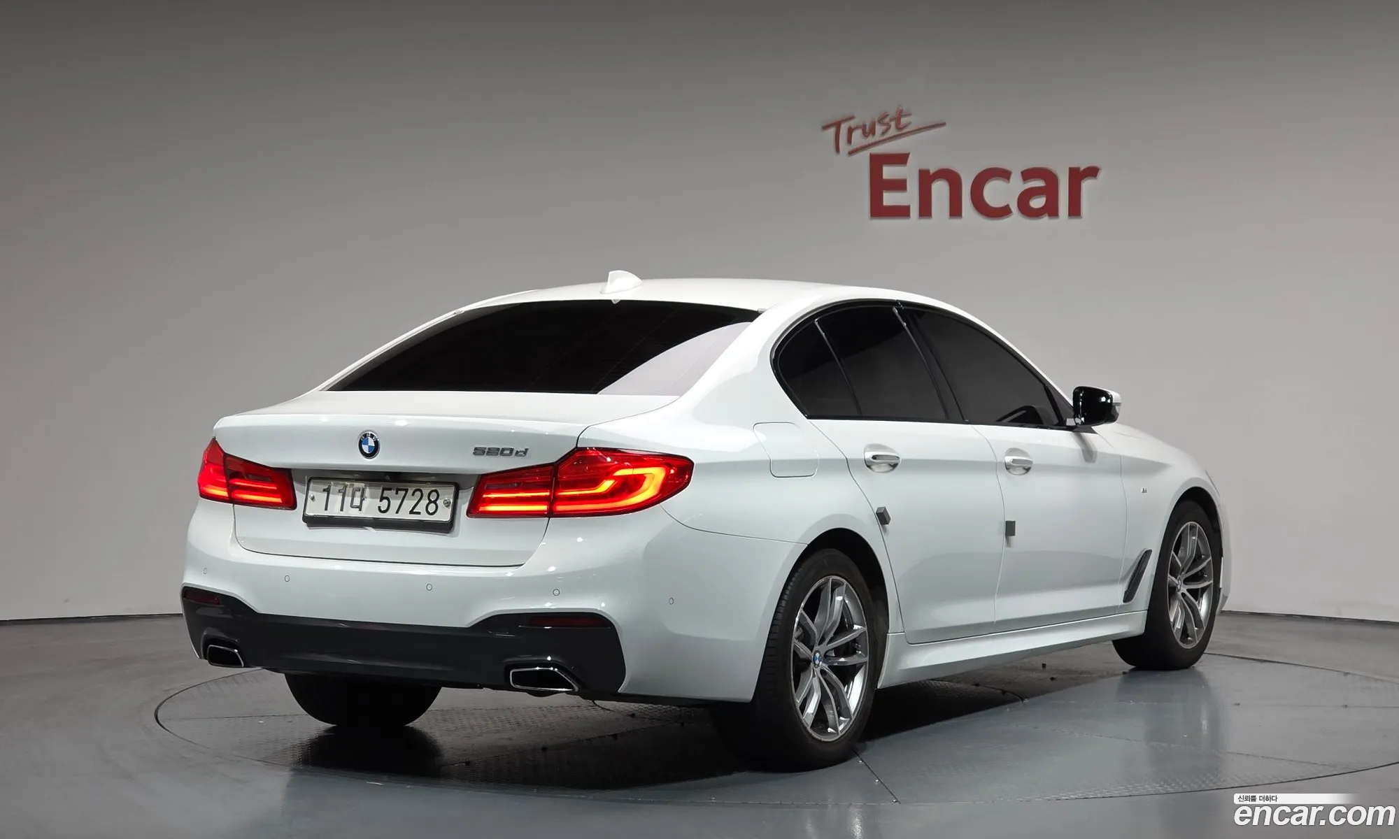 BMW 5 Series 2017 — 25
