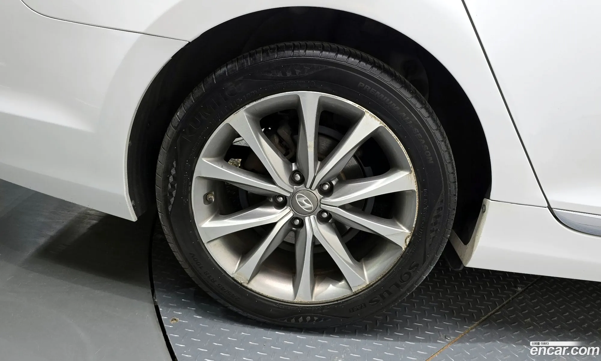 Hyundai Grandeur HG 2015 — 11