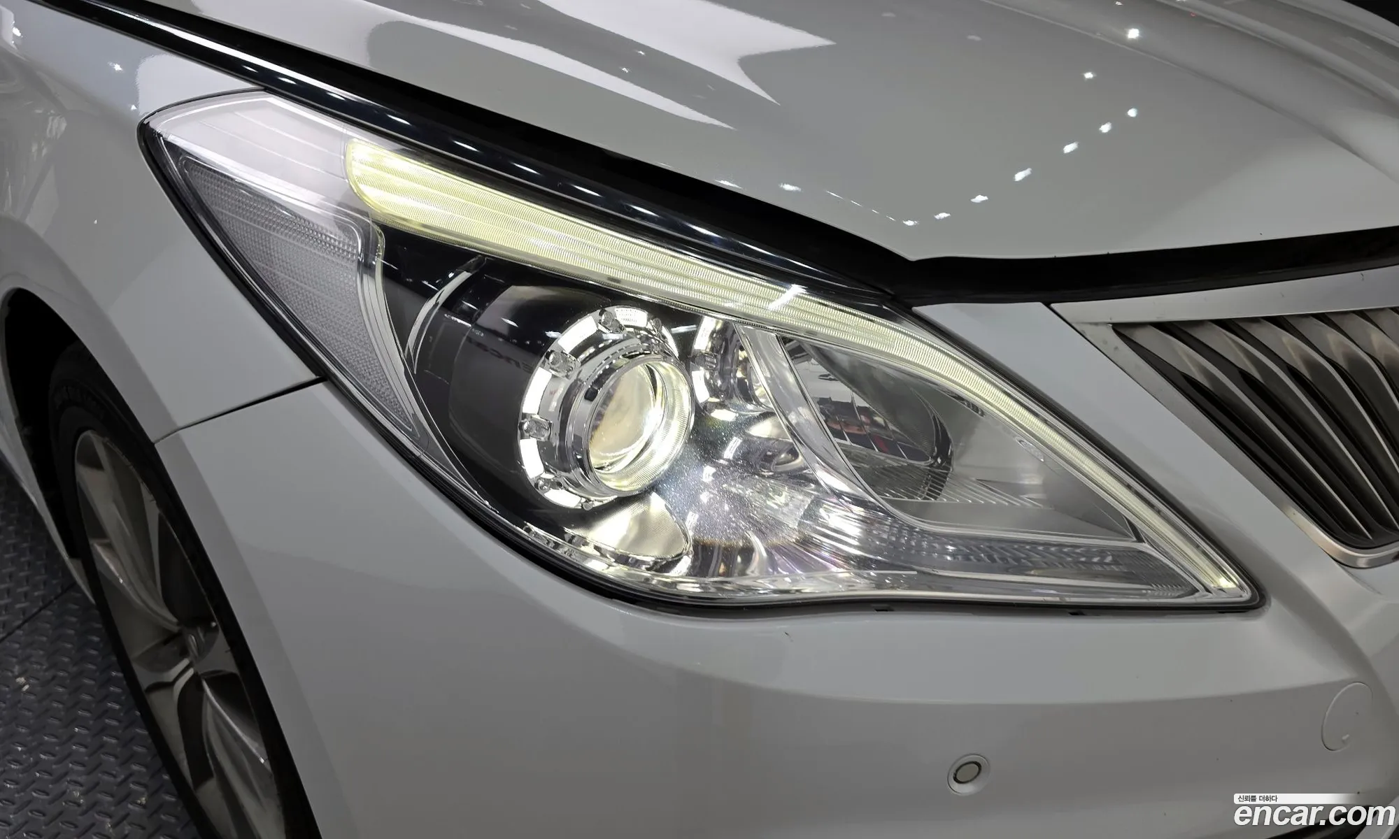 Hyundai Grandeur HG 2015 — 27
