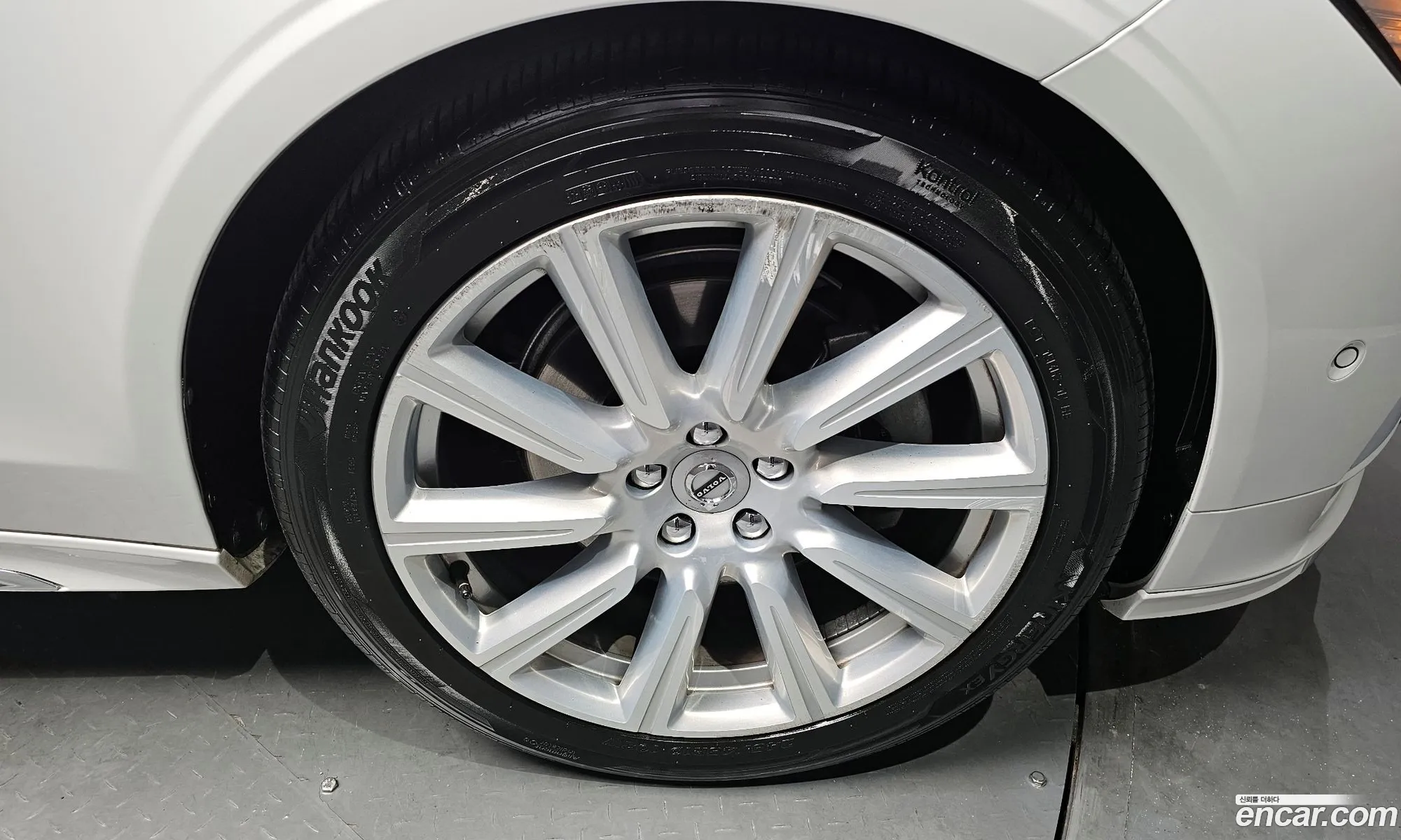Volvo S90 2019 — 9