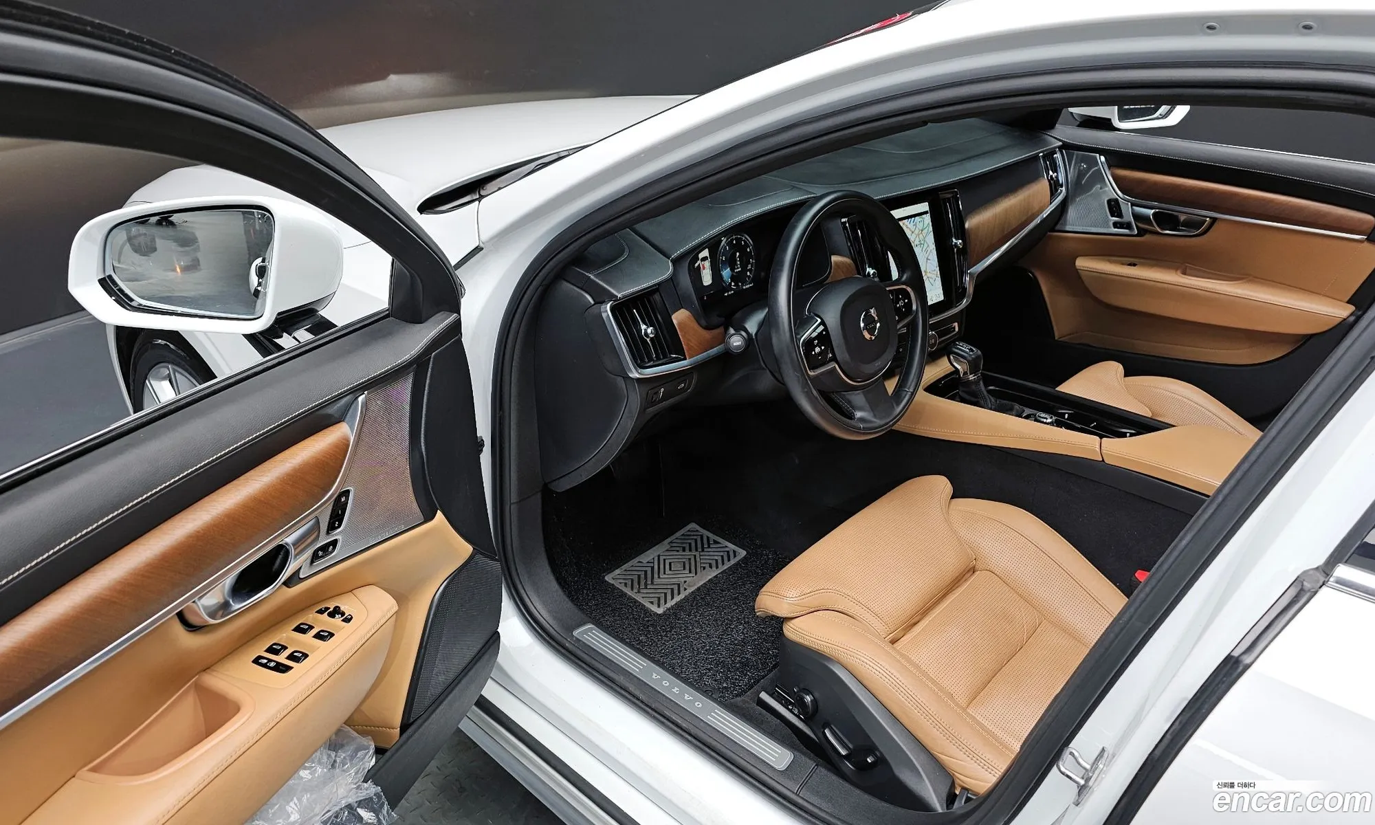 Volvo S90 2019 — 15