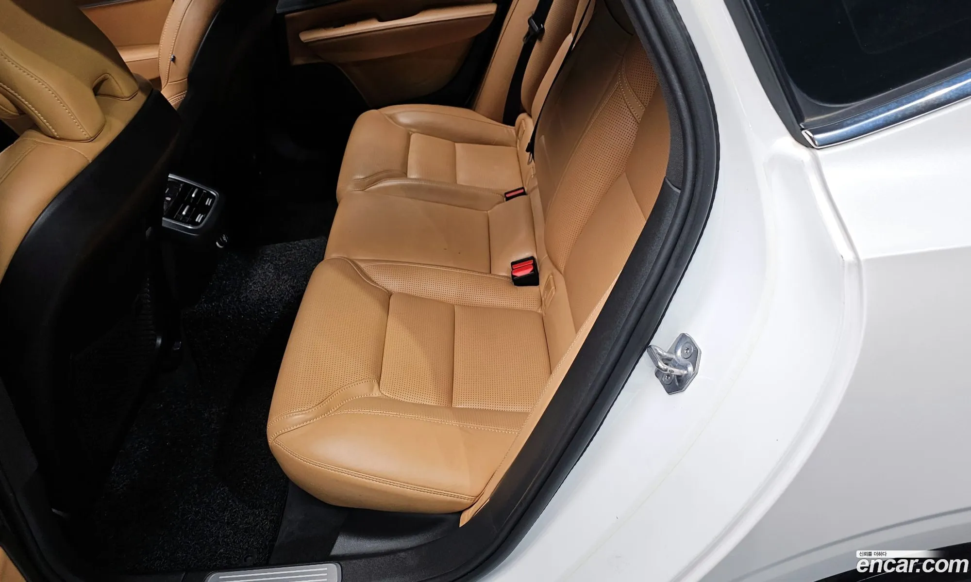 Volvo S90 2019 — 23