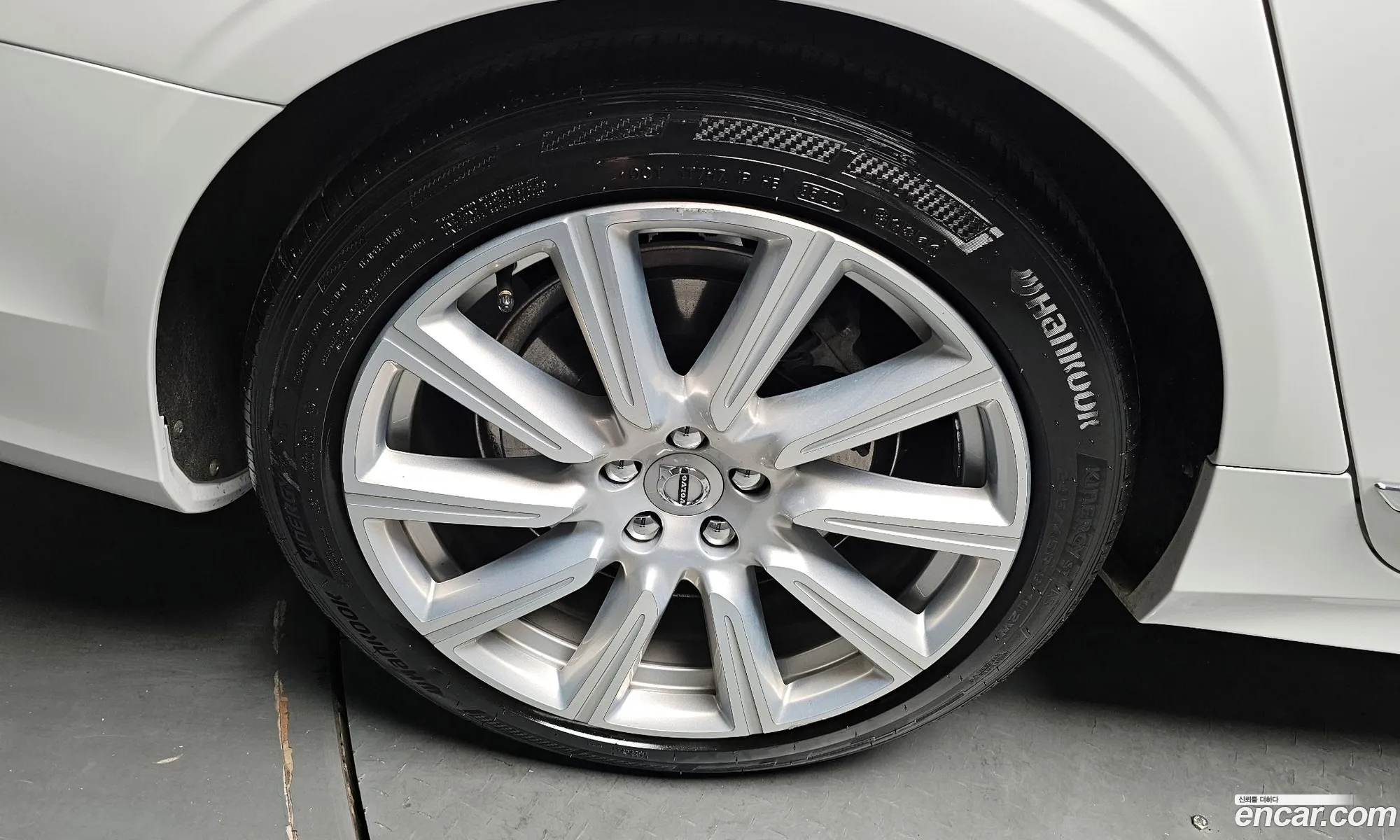 Volvo S90 2019 — 11