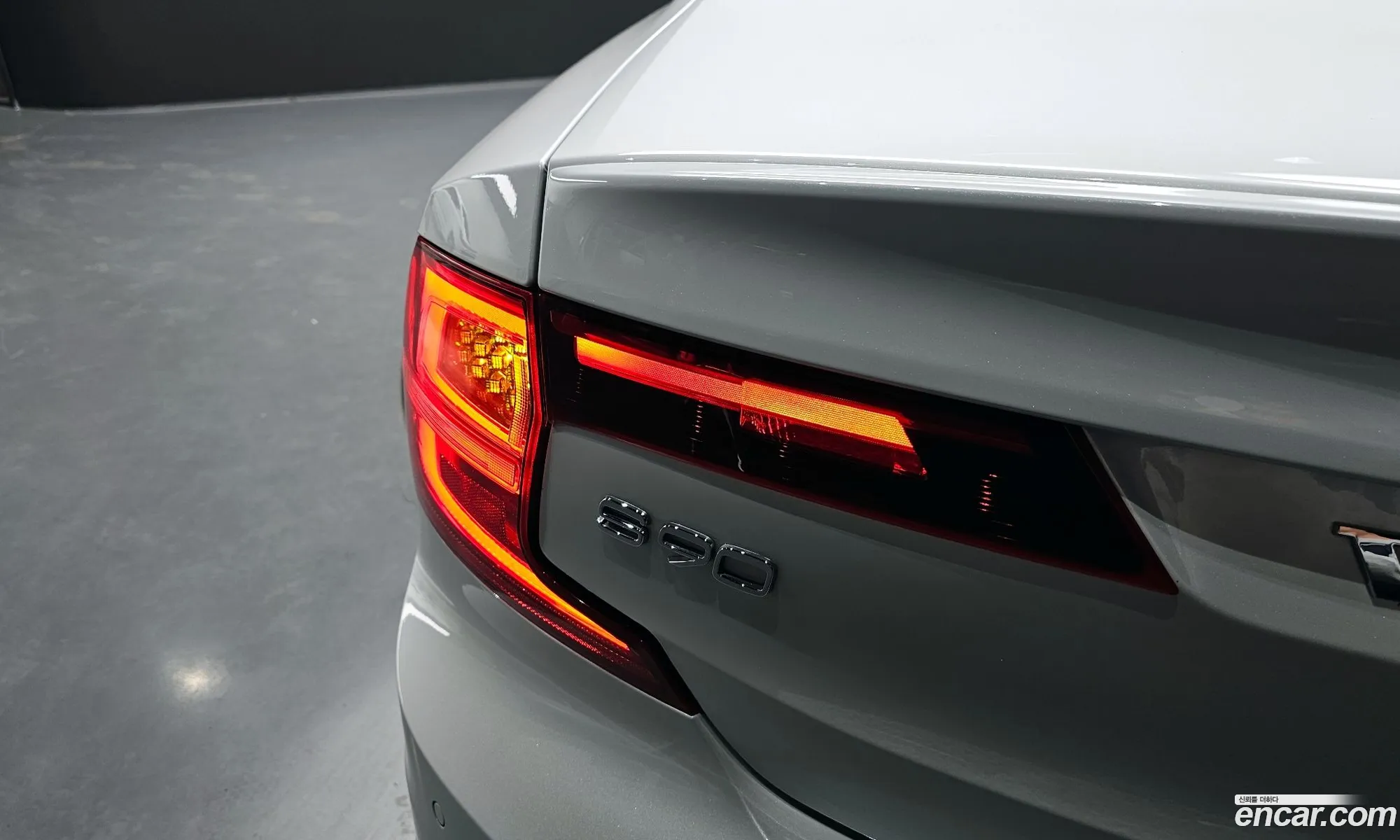 Volvo S90 2019 — 27