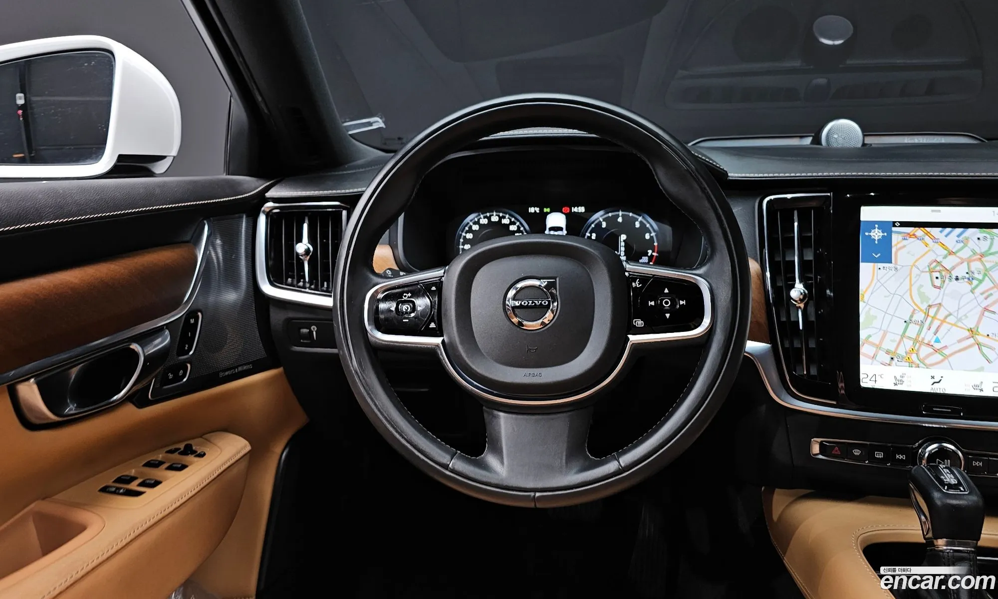Volvo S90 2019 — 12
