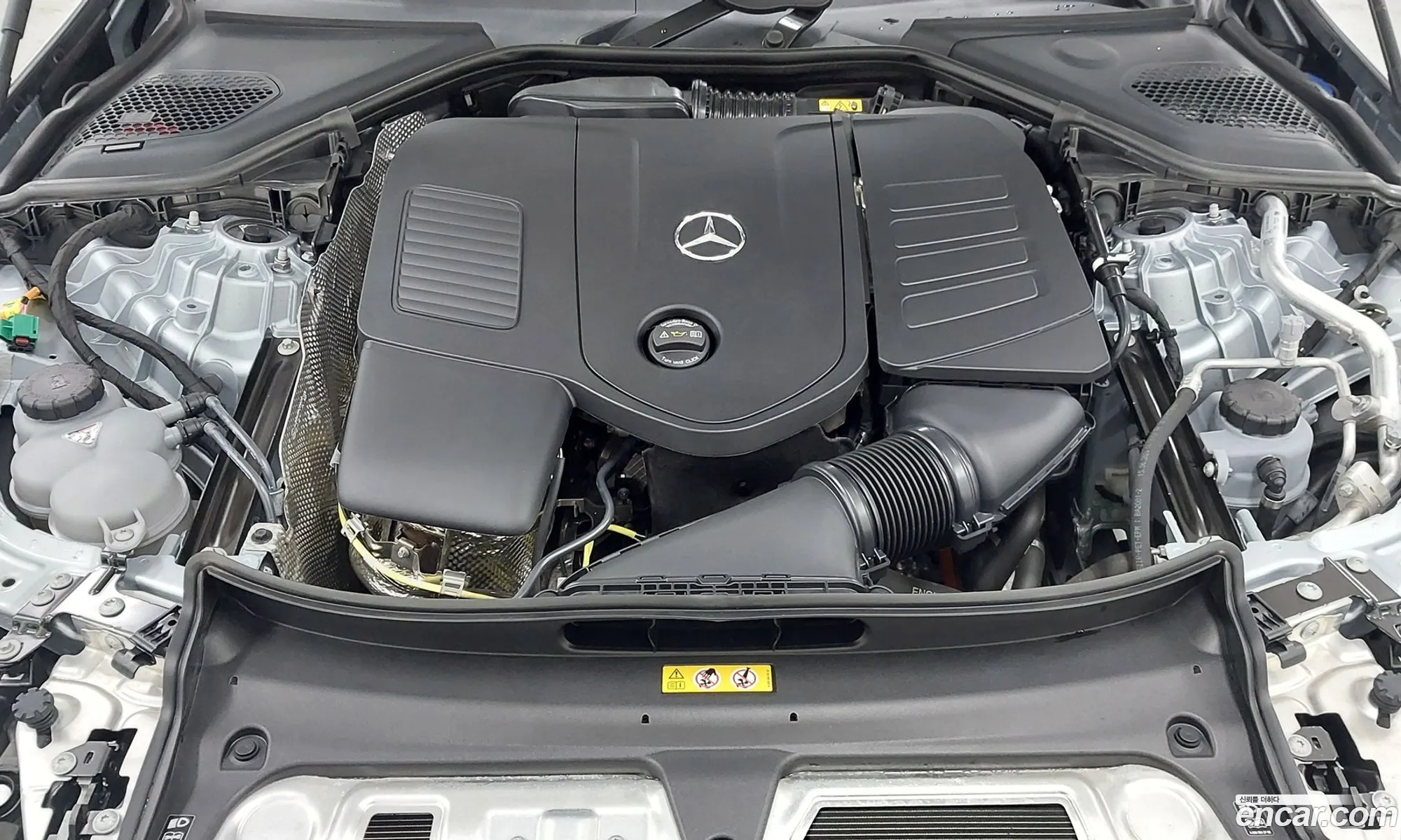 Mercedes-Benz E-Class W214 2025 — 7