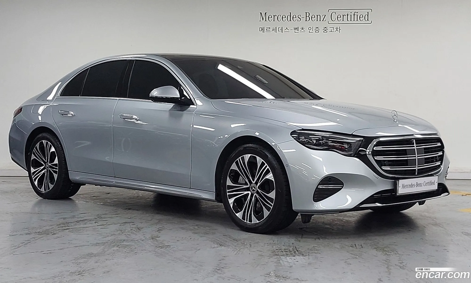 Mercedes-Benz E-Class W214 2025 — 16