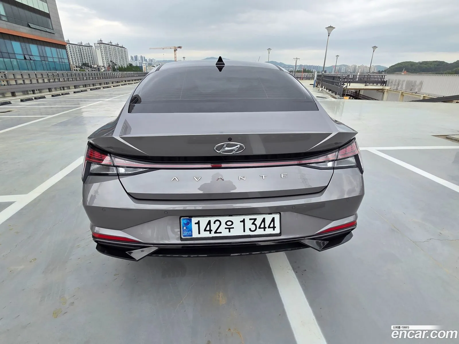 Hyundai Elantra 2020 — 8