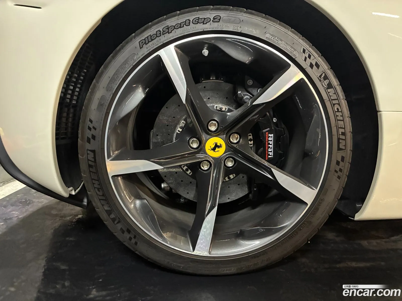 Ferrari SF90 Spider 2023 — 11