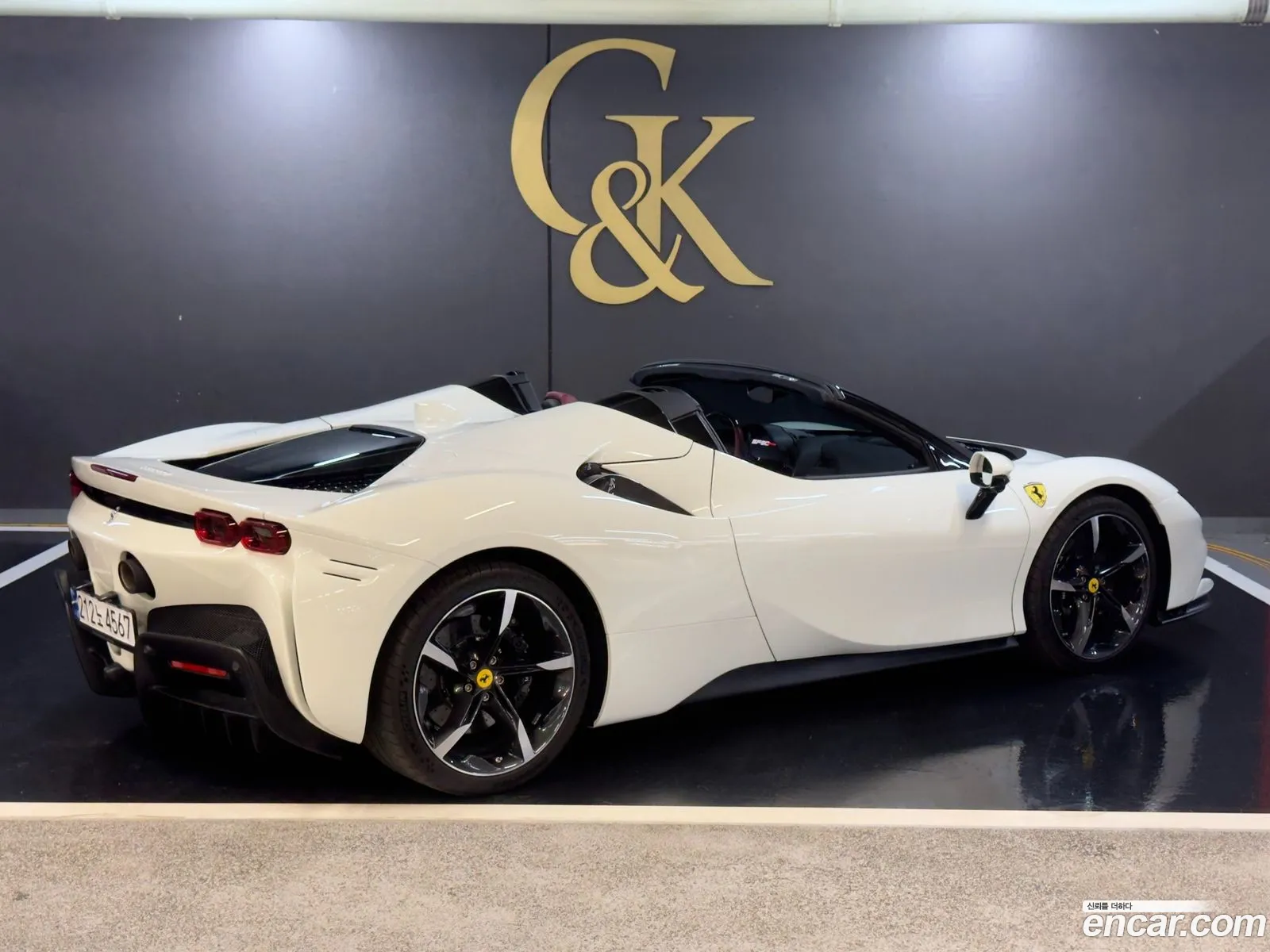 Ferrari SF90 Spider 2023 — 16