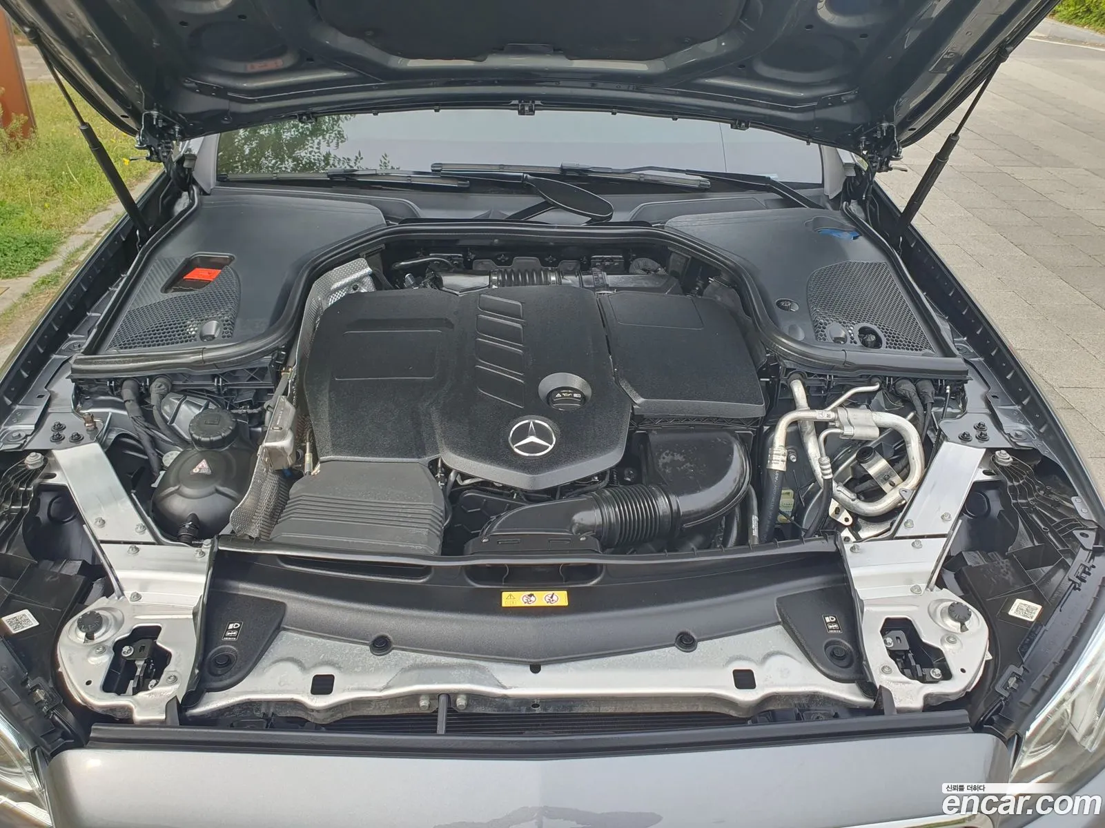 Mercedes-Benz E-Class W213 2016 — 10