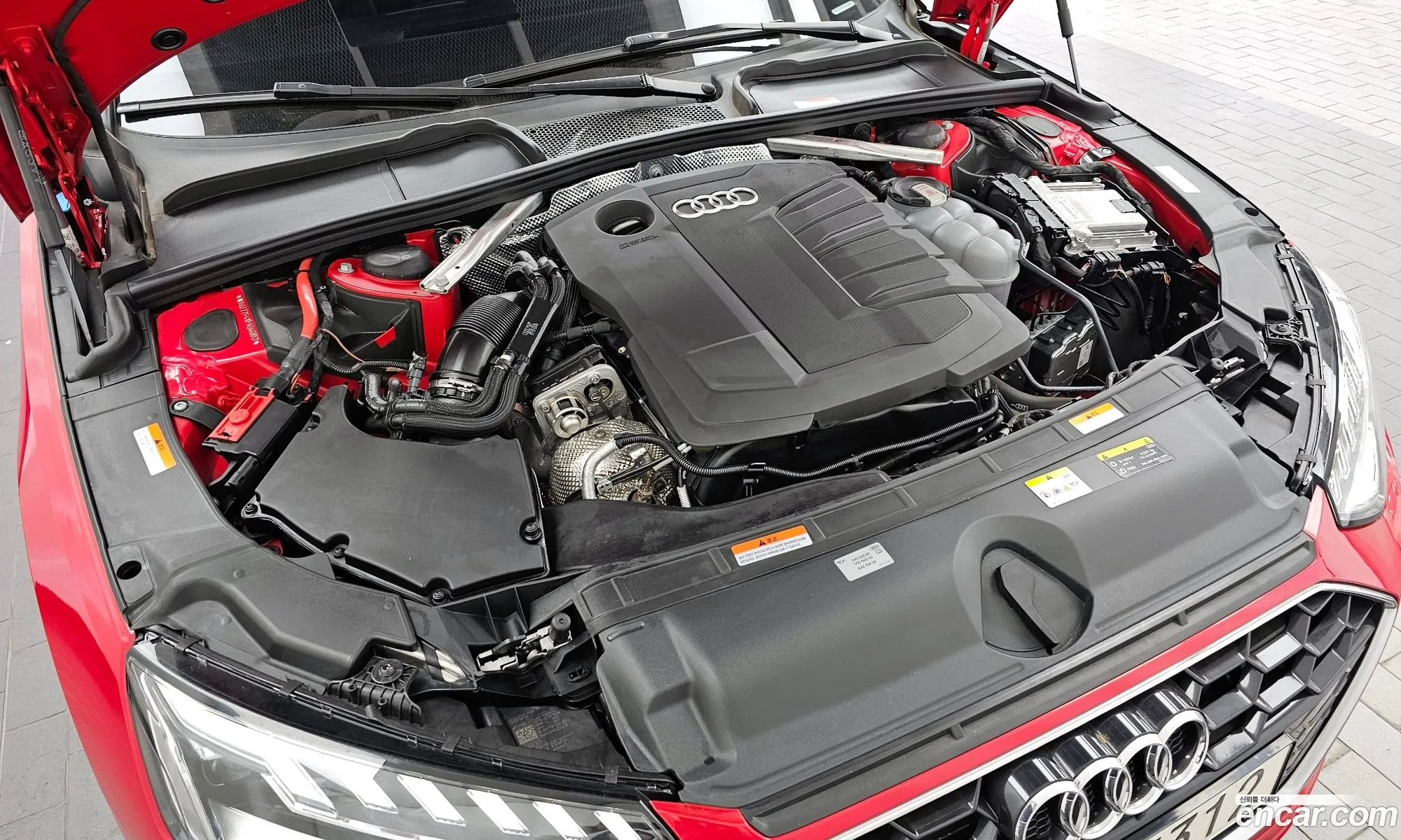 Audi A4 2023 WAUZZZF4XPA040857 — 32