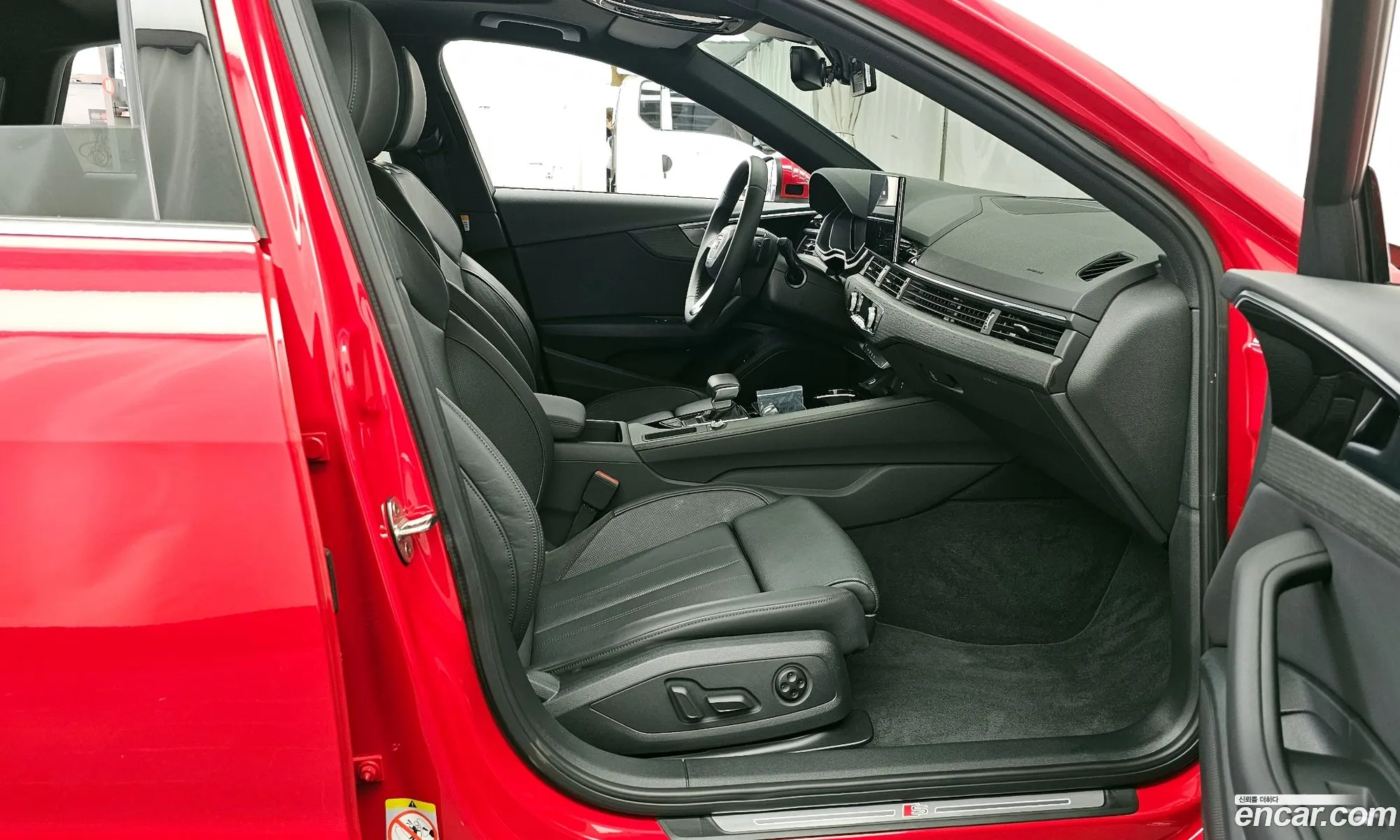 Audi A4 2023 WAUZZZF4XPA040857 — 17