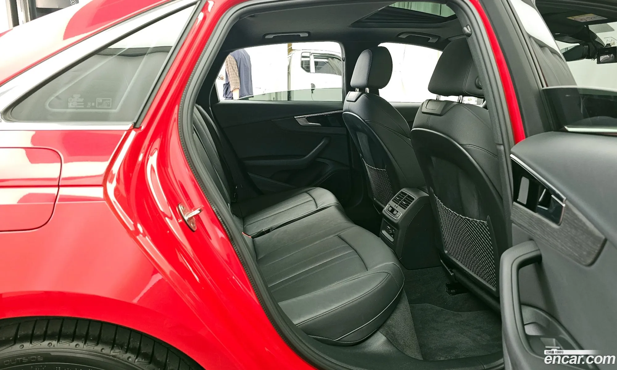 Audi A4 2023 WAUZZZF4XPA040857 — 35
