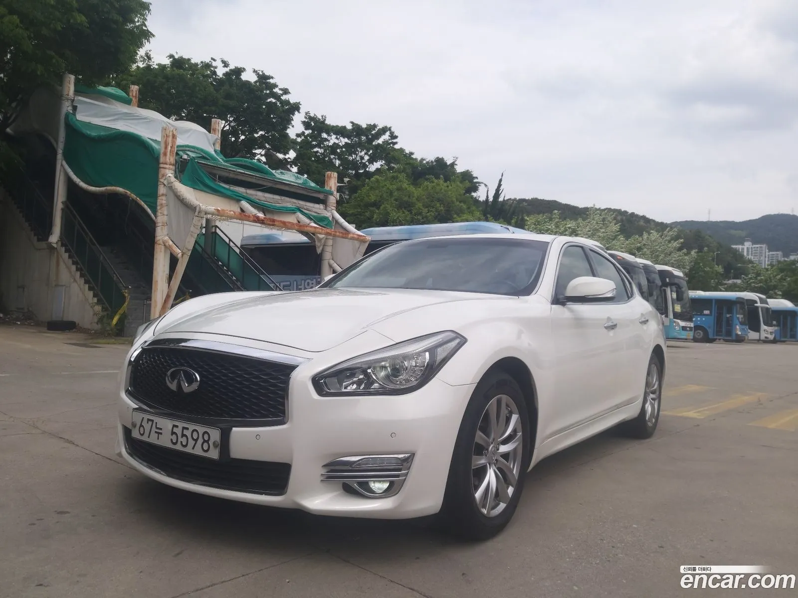 Infiniti Q70 2015 — 18