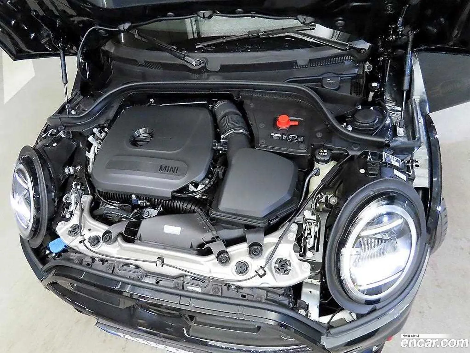 Mini Cooper S 2025 — 17