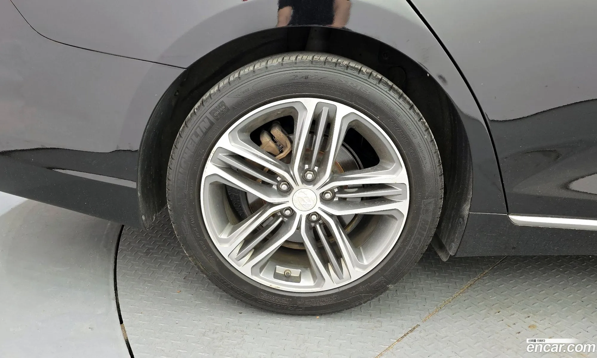 Hyundai Grandeur IG 2017 — 33