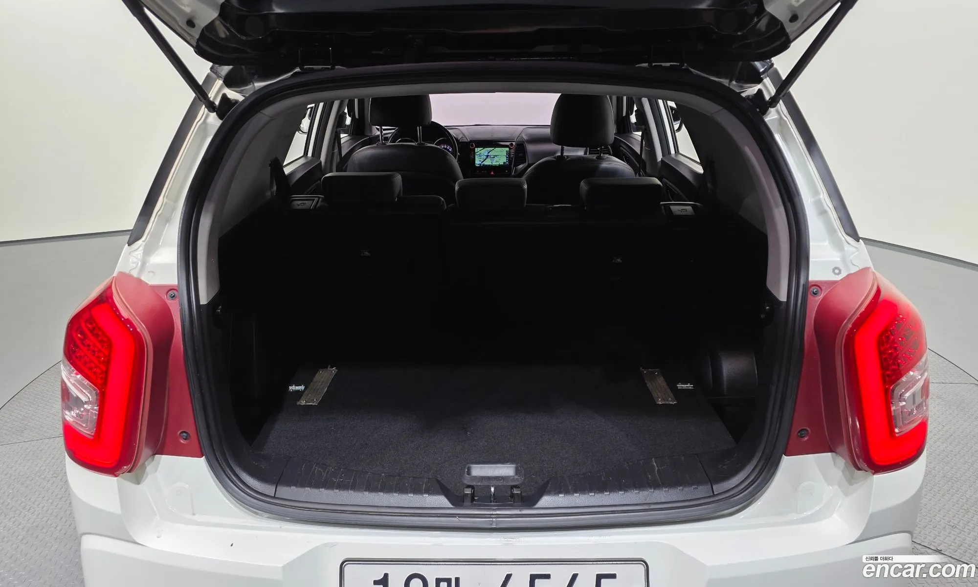 KG Mobility (SsangYong) Tivoli Air 2017 — 3
