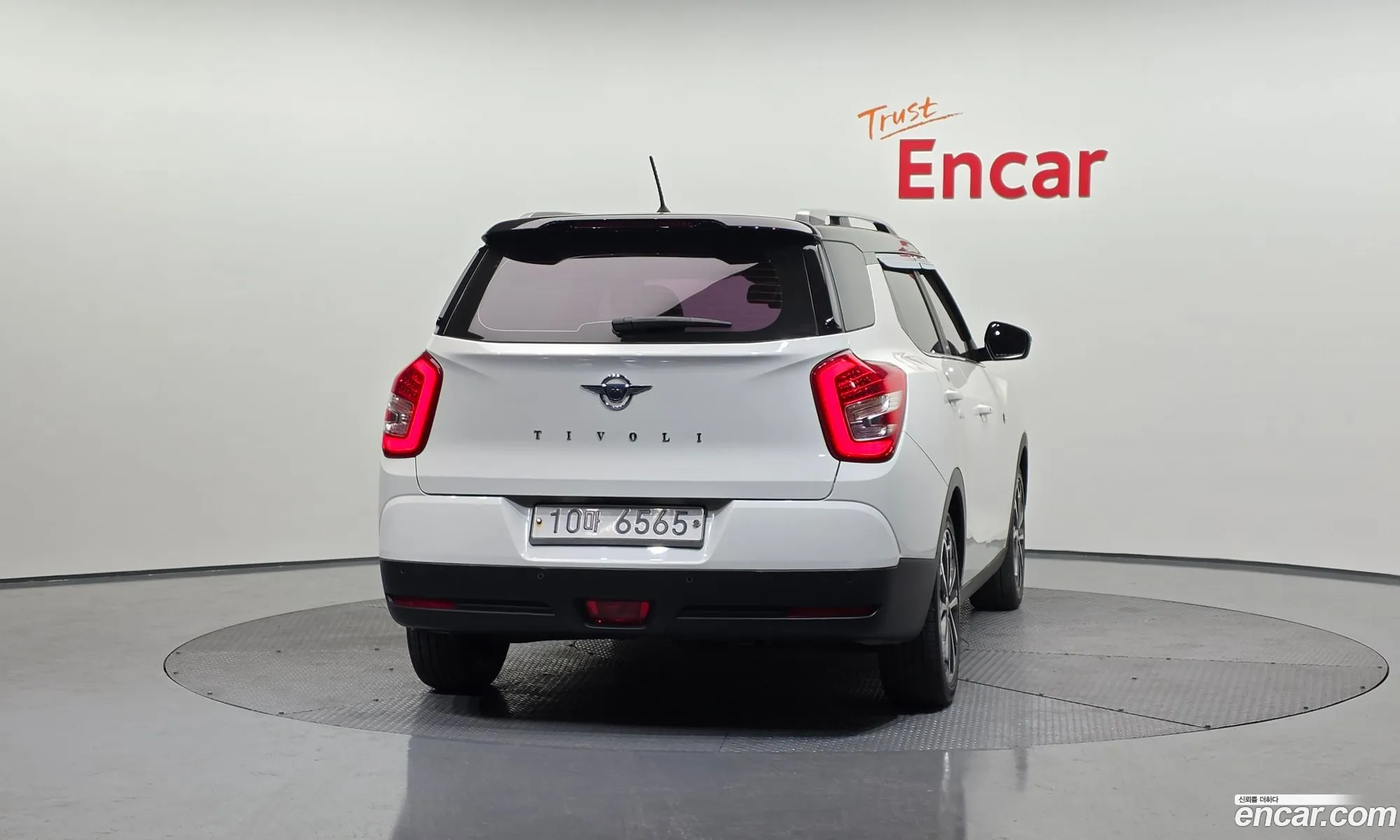 KG Mobility (SsangYong) Tivoli Air 2017 — 4