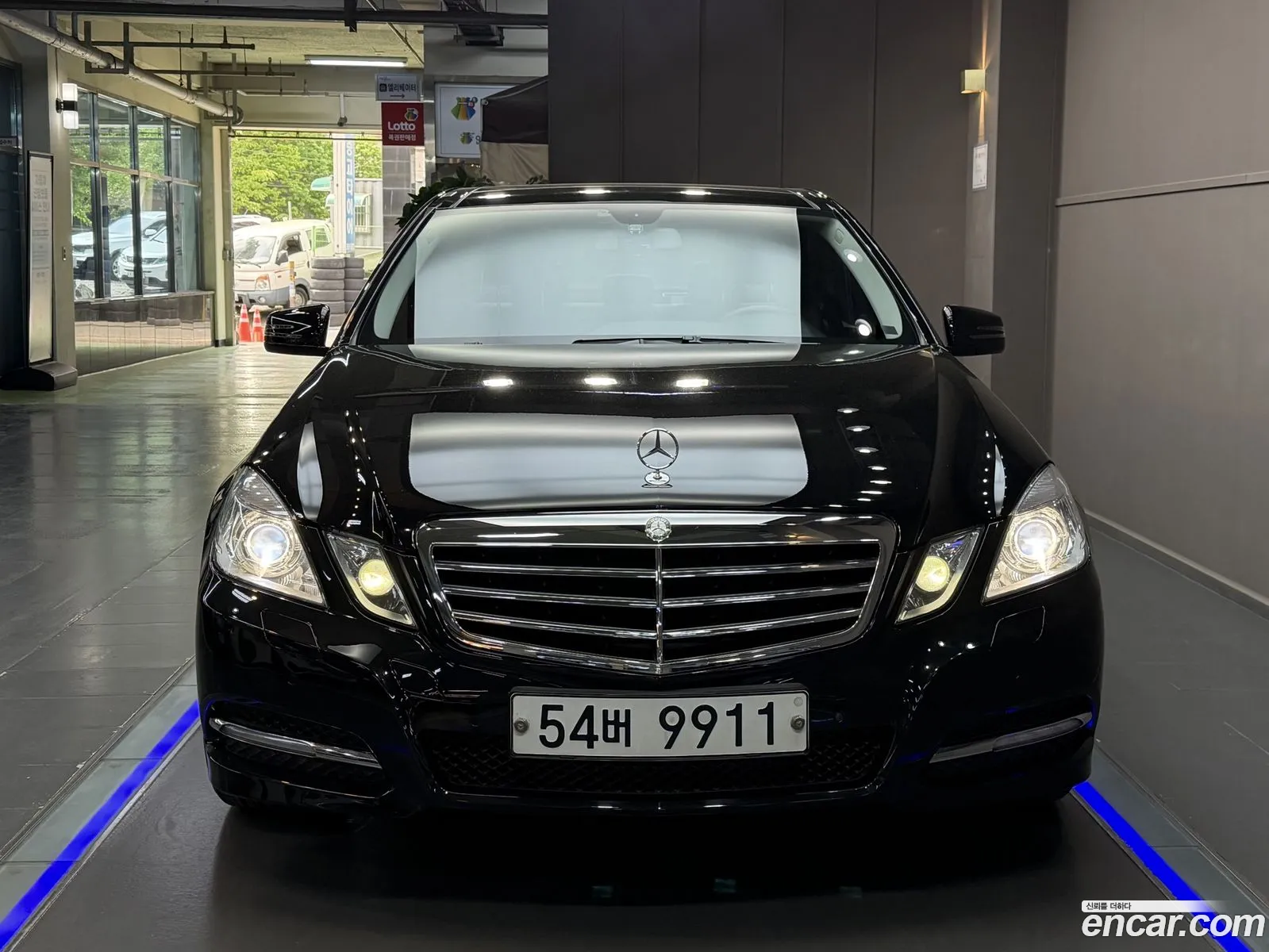 Mercedes-Benz E-Class W212 2010 — 12