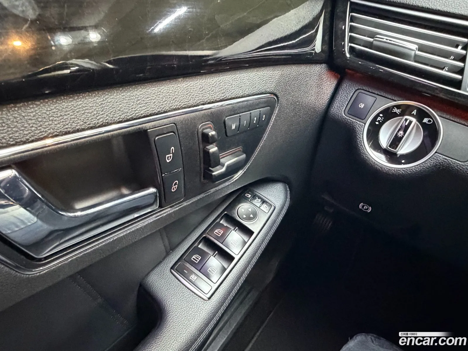 Mercedes-Benz E-Class W212 2010 — 16