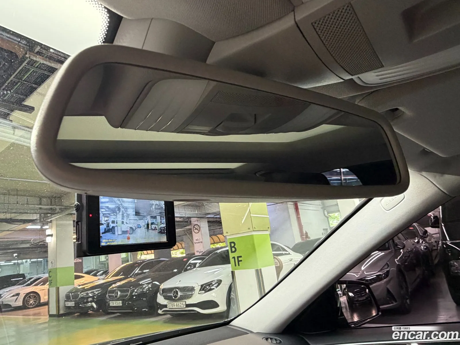 Mercedes-Benz E-Class W212 2010 — 15