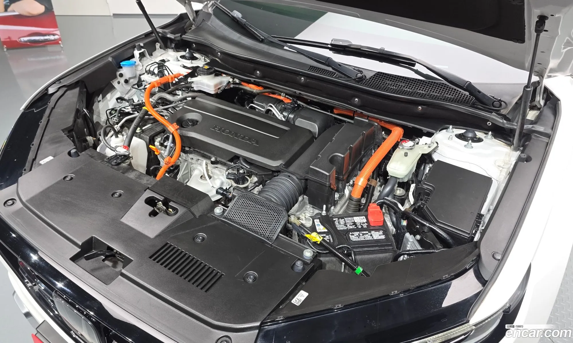 Honda CR-V 6th Gen 2023 — 17