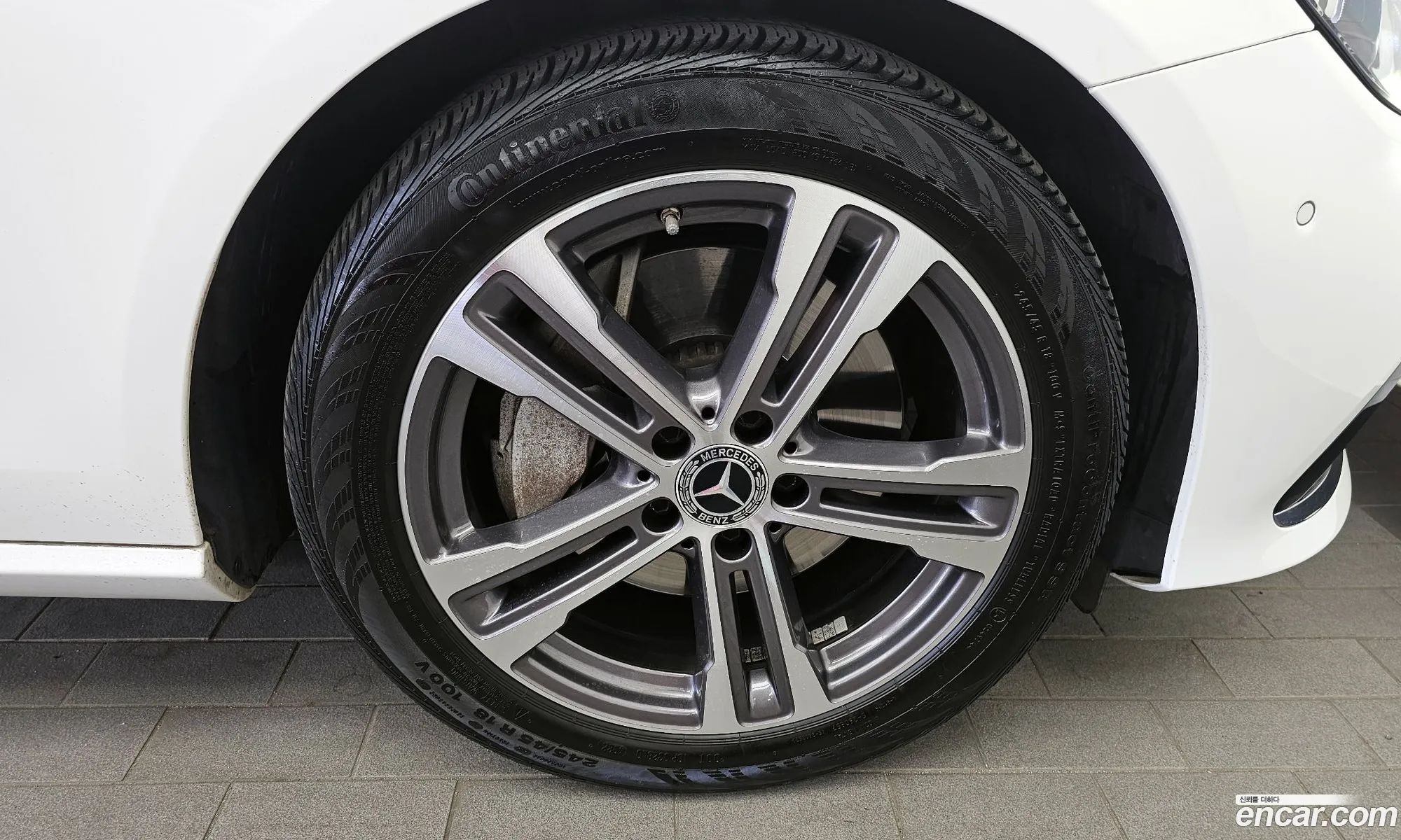 Mercedes-Benz E-Class W213 2022 — 23