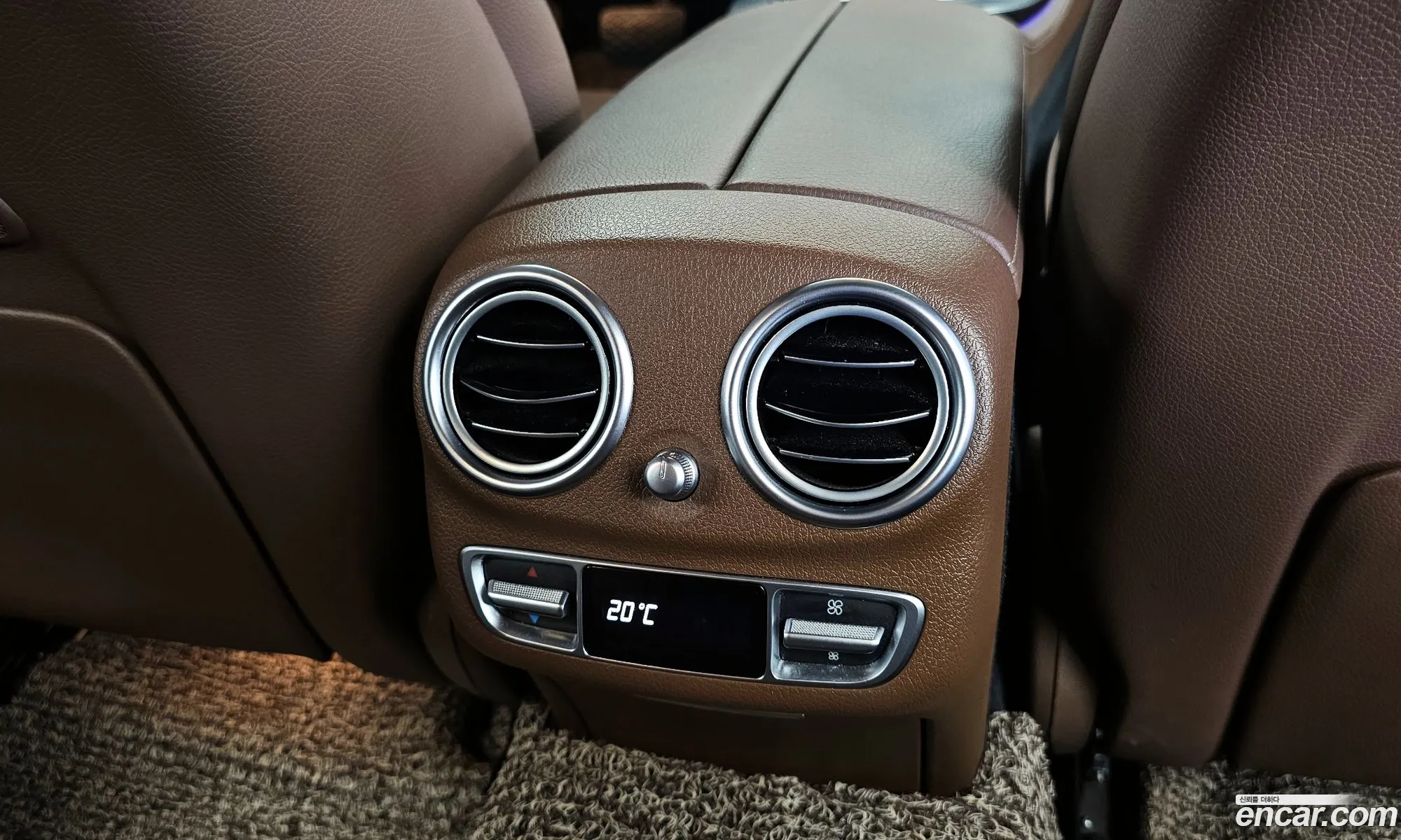 Mercedes-Benz E-Class W213 2022 — 19
