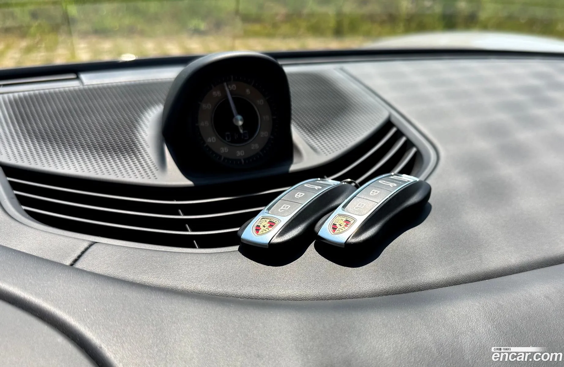 Porsche Taycan 2023 — 9