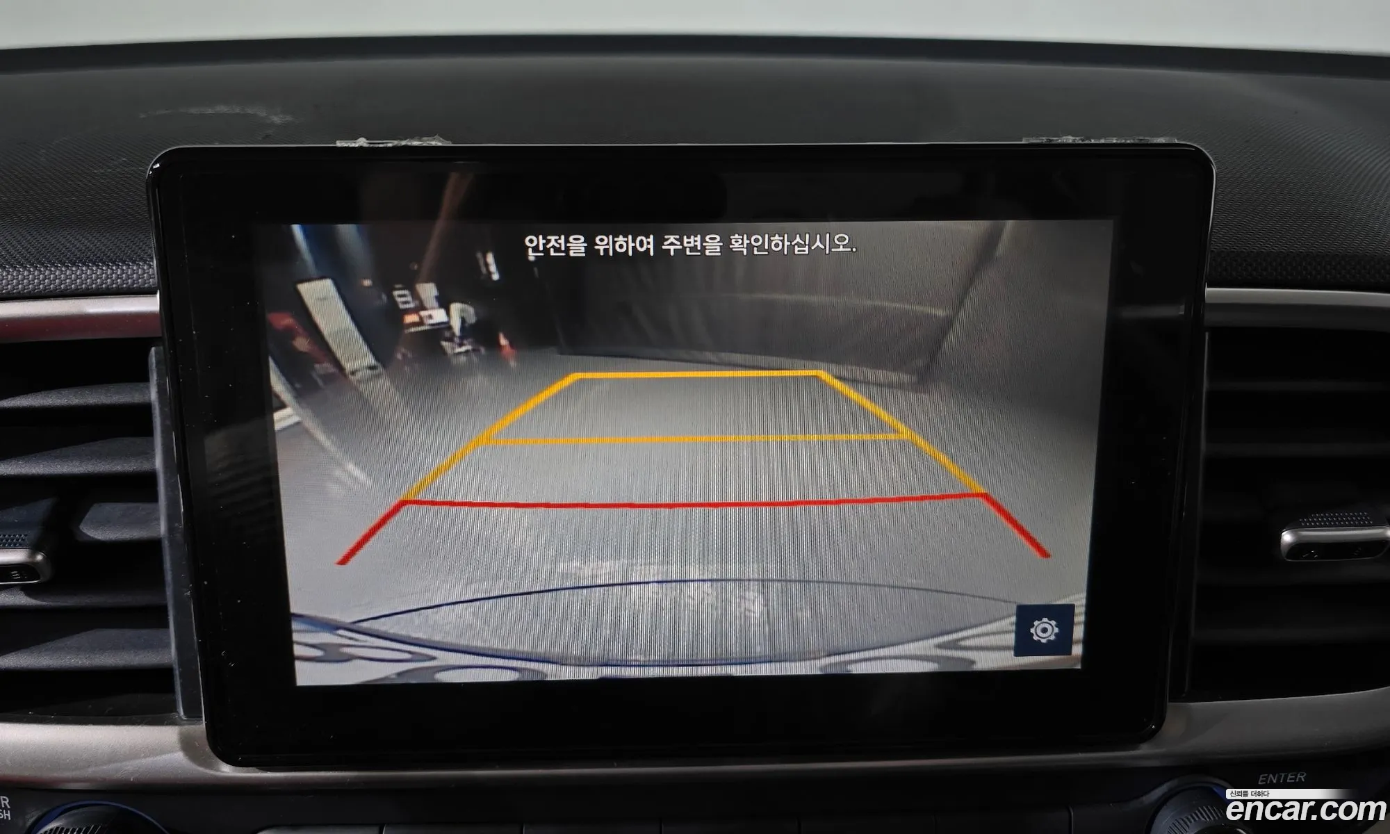 Hyundai Venue 2021 — 22
