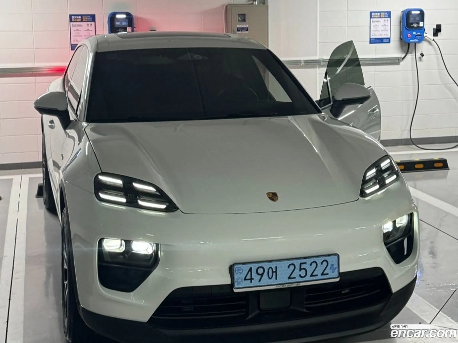 Porsche Macan EV 2026 — 4