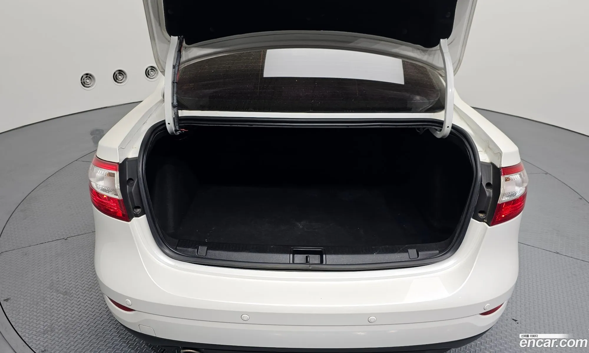 Renault Korea (Samsung) SM3 Neo 2015 — 4
