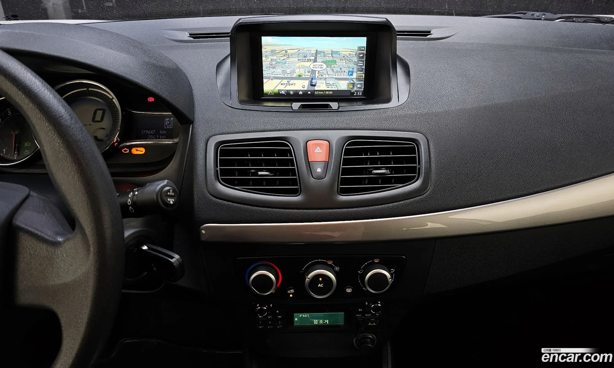 Renault Korea (Samsung) SM3 Neo 2015 — 13