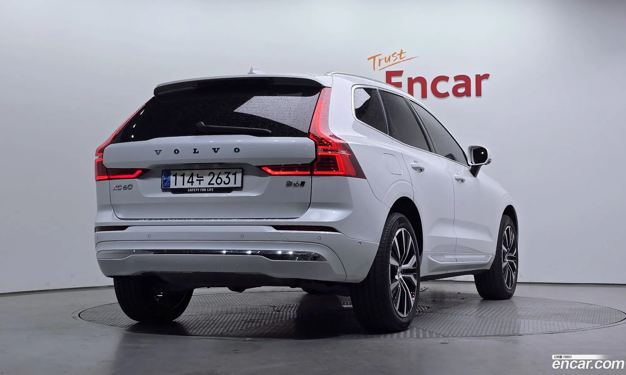 Volvo XC60 2023 LYVUZ0628RB734546 — 12