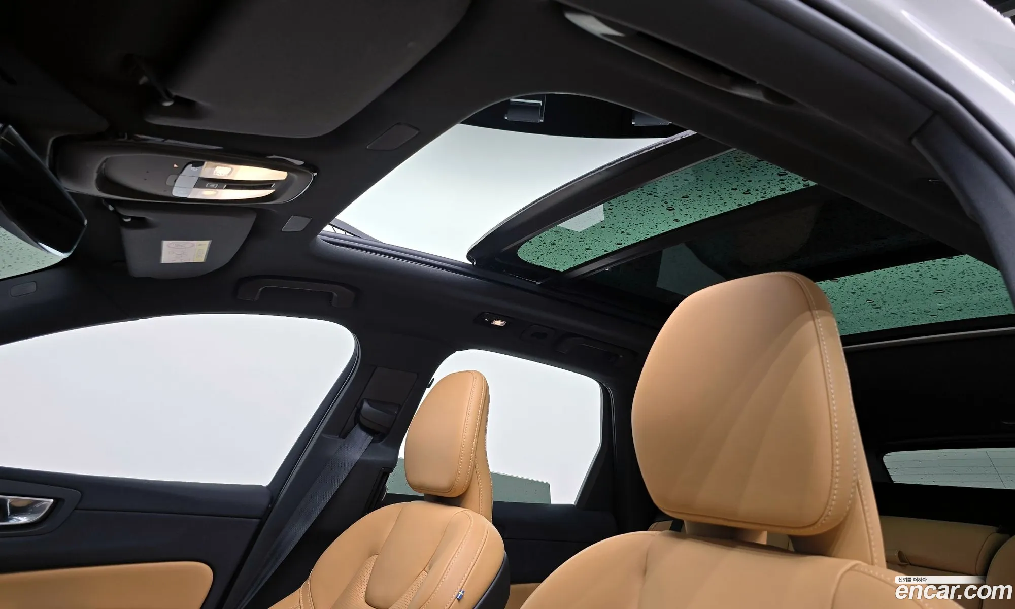 Volvo XC60 2023 LYVUZ0628RB734546 — 19