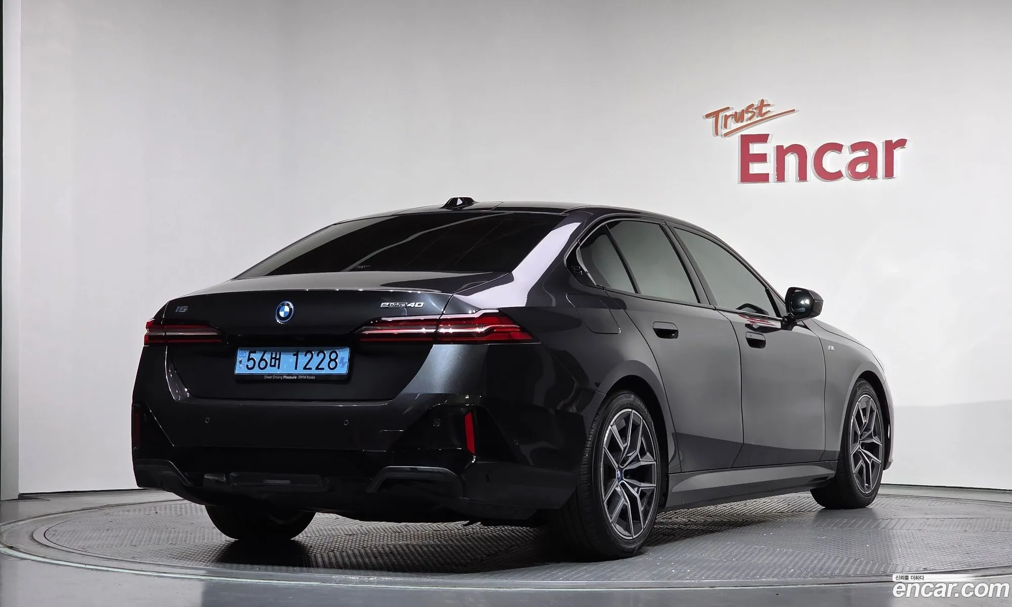 BMW i5 2024 WBY31FK05RCR42369 — 30