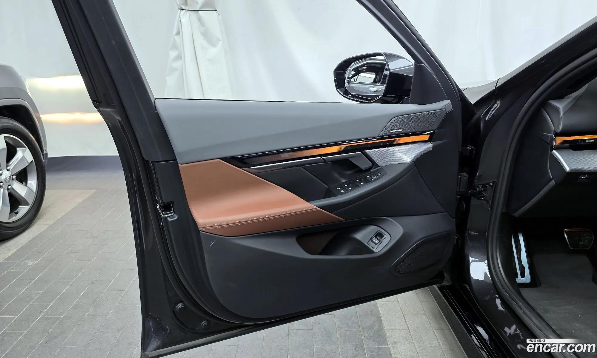 BMW i5 2024 WBY31FK05RCR42369 — 8