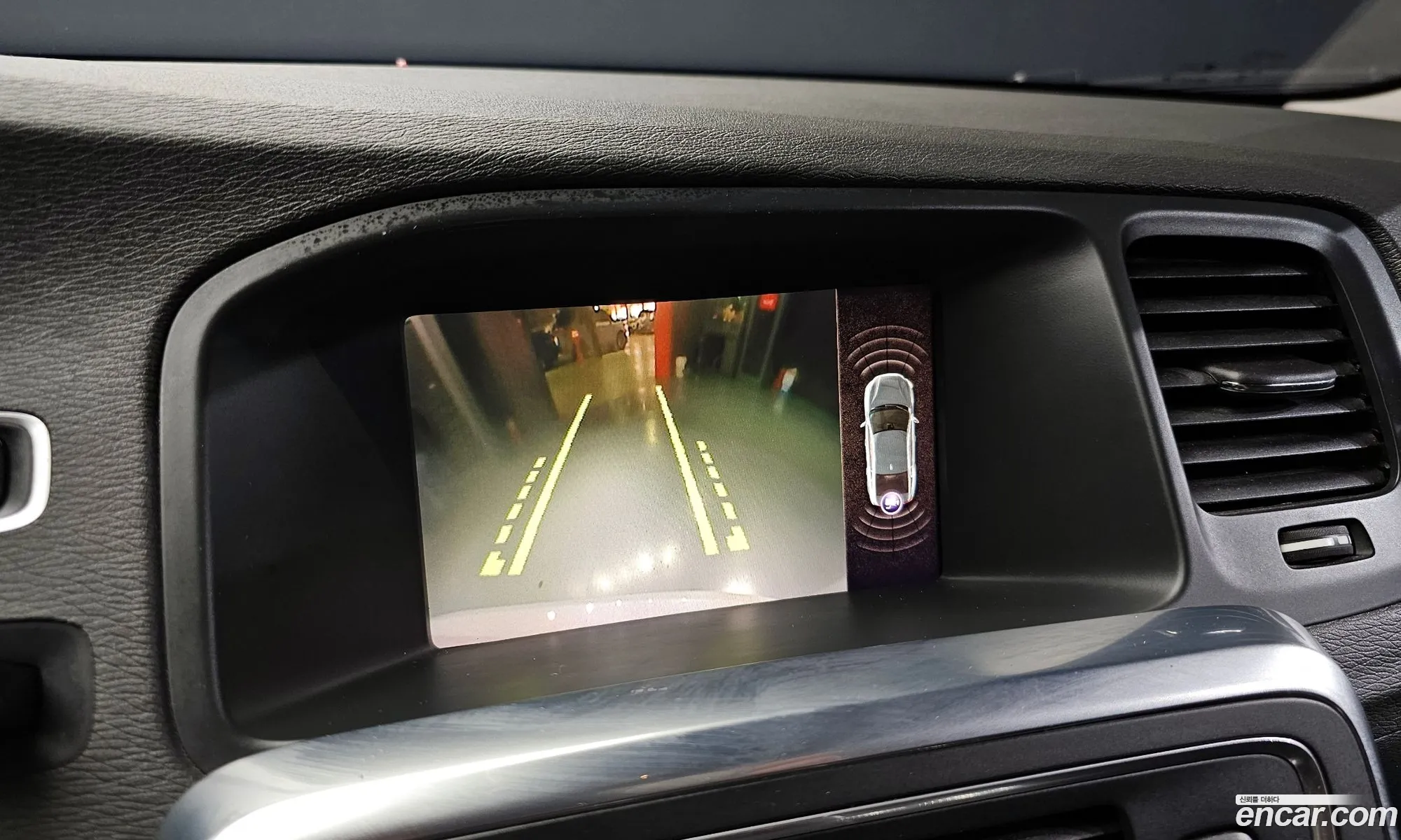 Volvo S60 2018 — 10