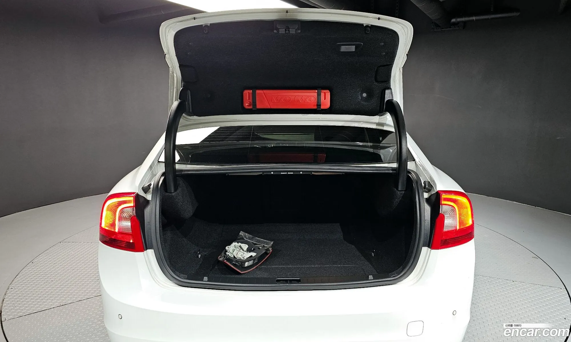 Volvo S60 2018 — 20