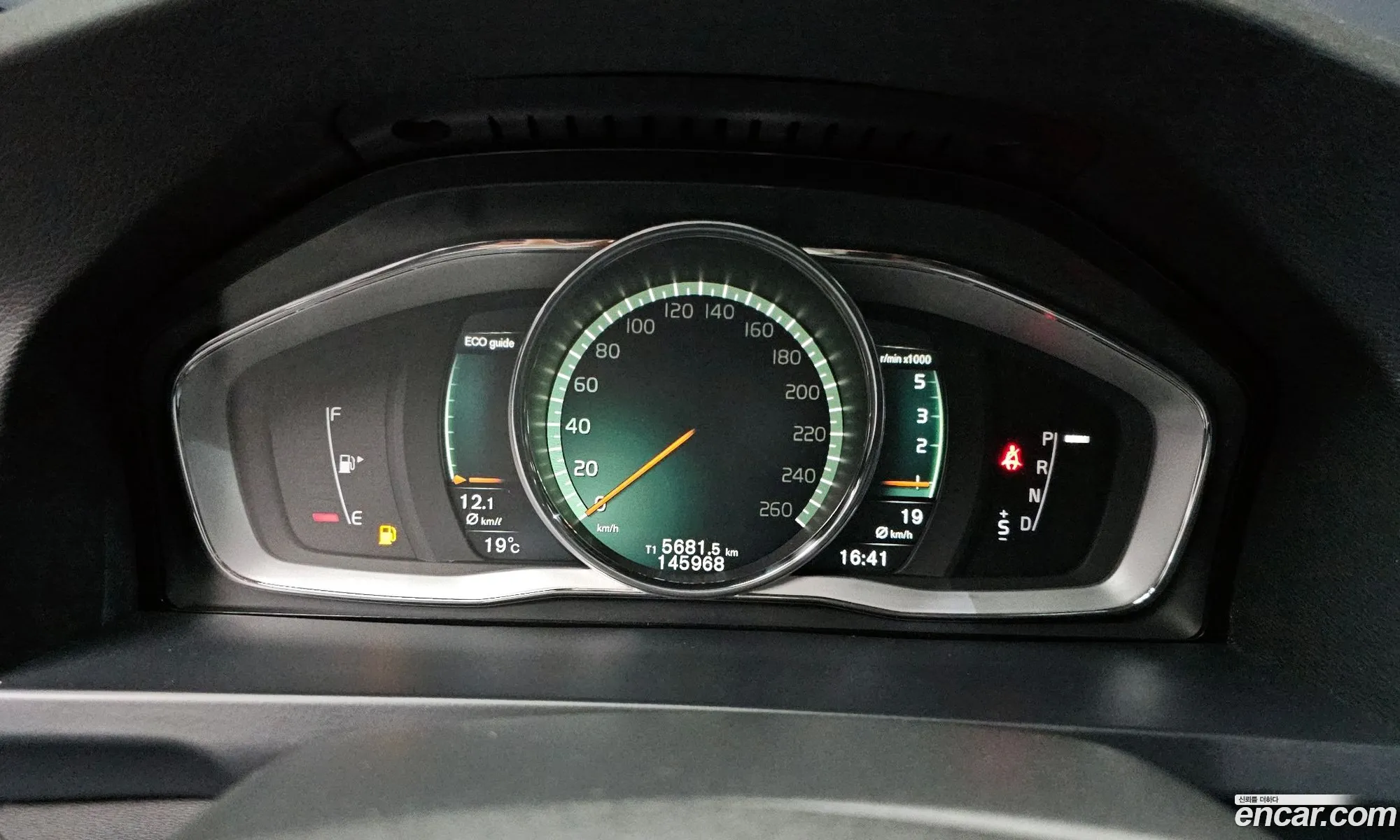 Volvo S60 2018 — 2