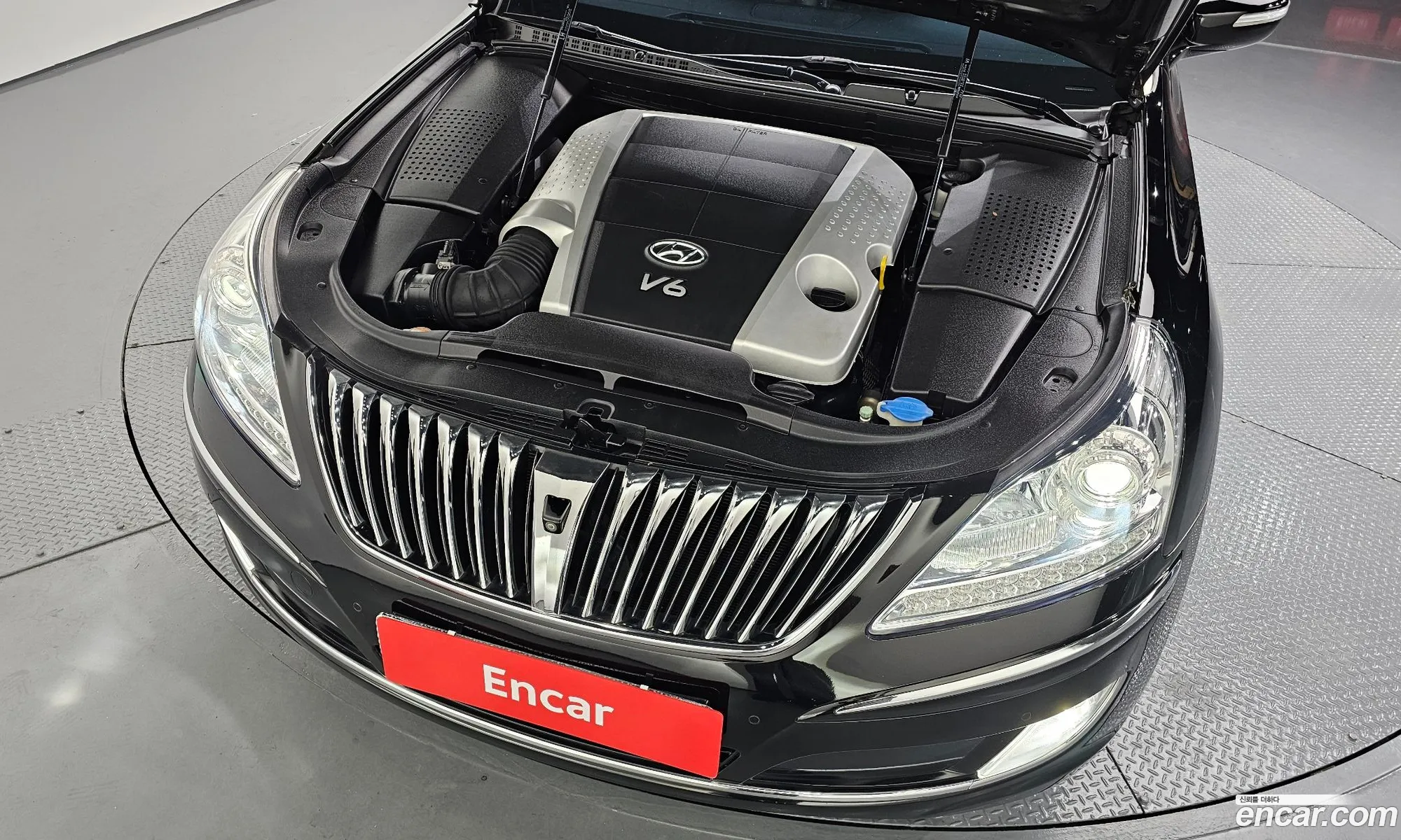 Hyundai Equus 2010 — 18