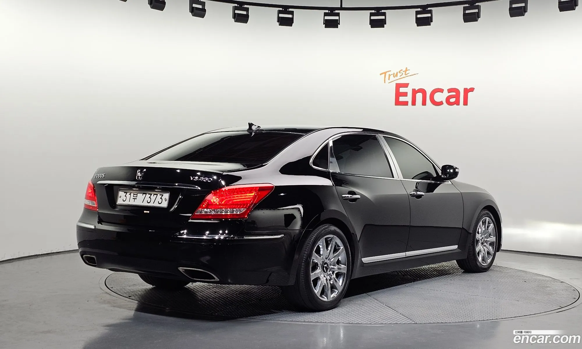 Hyundai Equus 2010 — 14