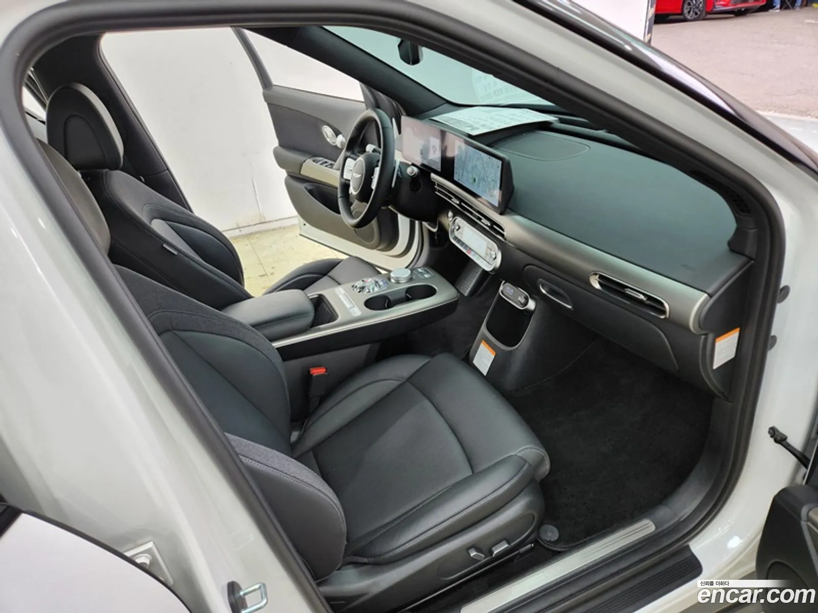 Genesis GV60 2023 — 6